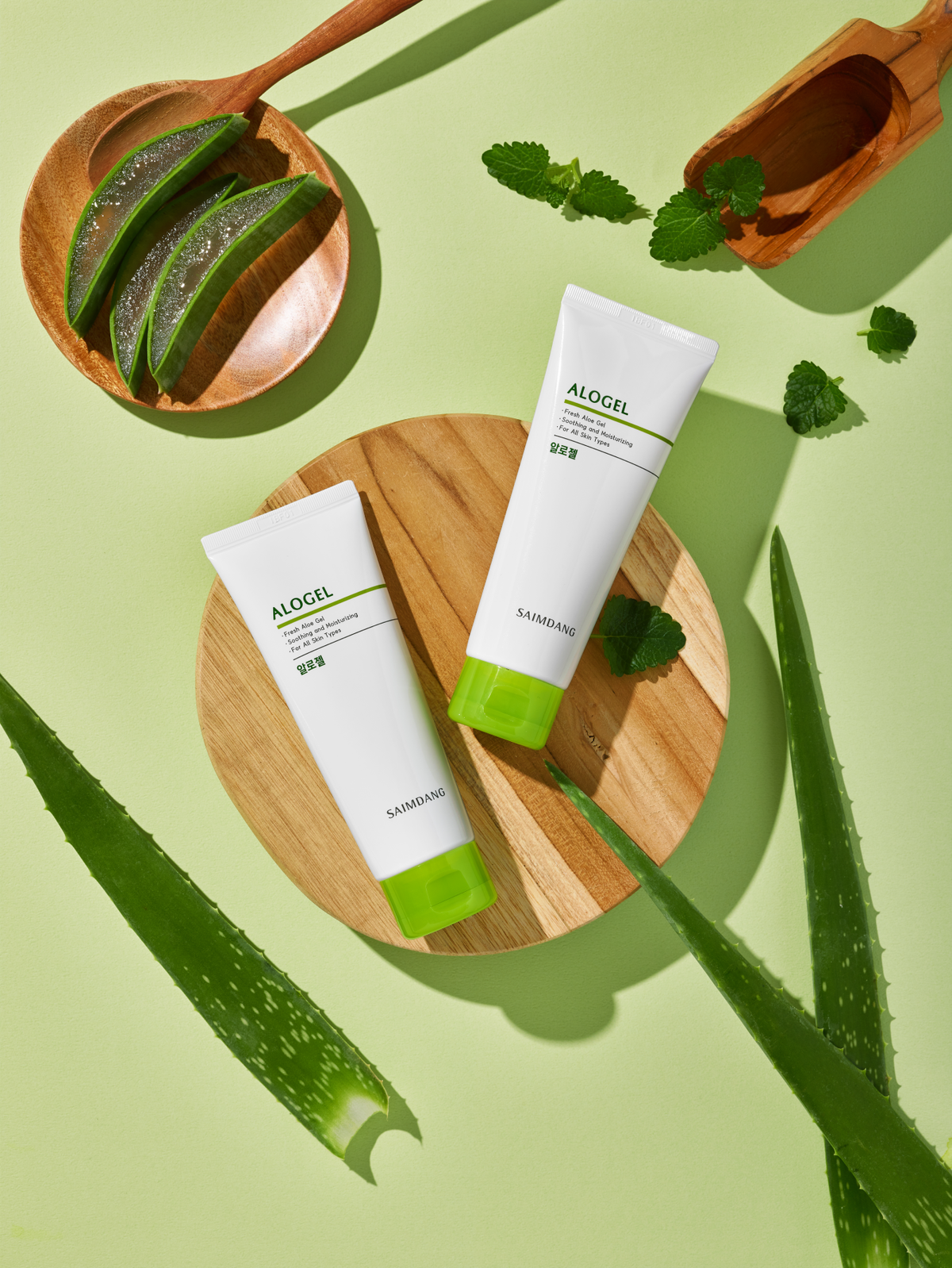 AloGel Aloe Vera Skin Perfecting Botanical l SMD Cosmetics Intl